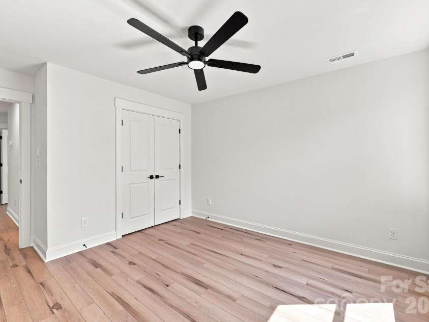103 17th Street, Salisbury, NC 28144.  MLS# CAR4422672, YatesRealty ID 49510. 