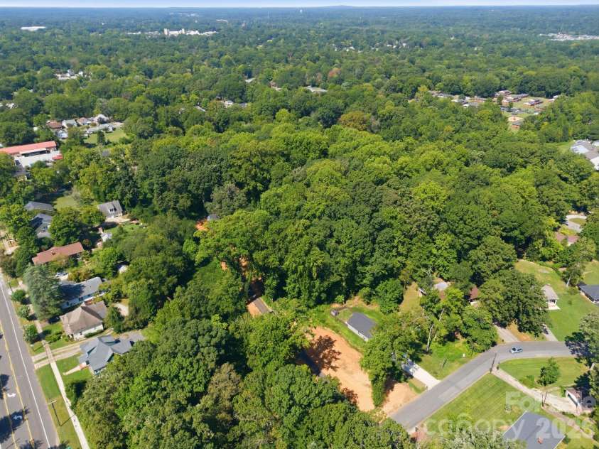 103 17th Street, Salisbury, NC 28144.  MLS# CAR4422672, YatesRealty ID 49510. 