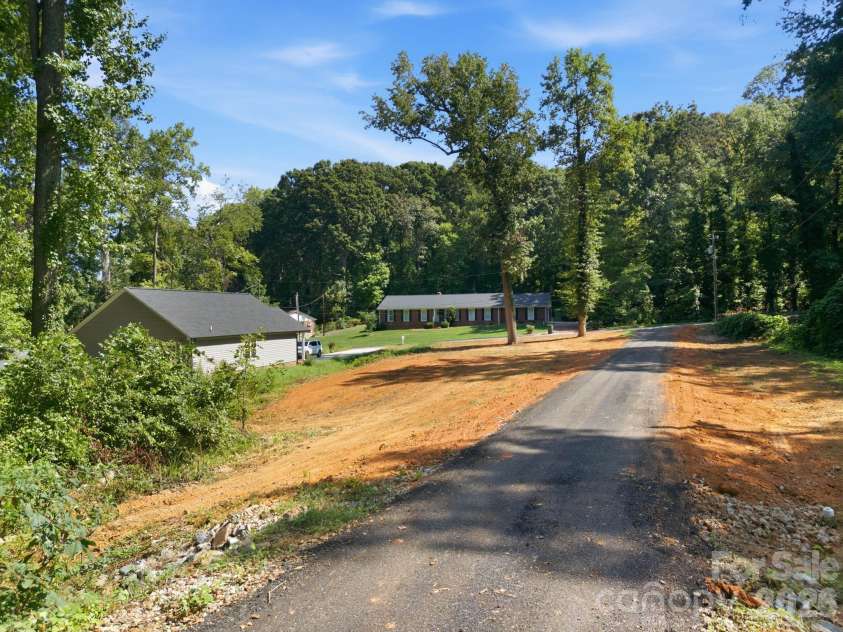 103 17th Street, Salisbury, NC 28144.  MLS# CAR4422672, YatesRealty ID 49510. 