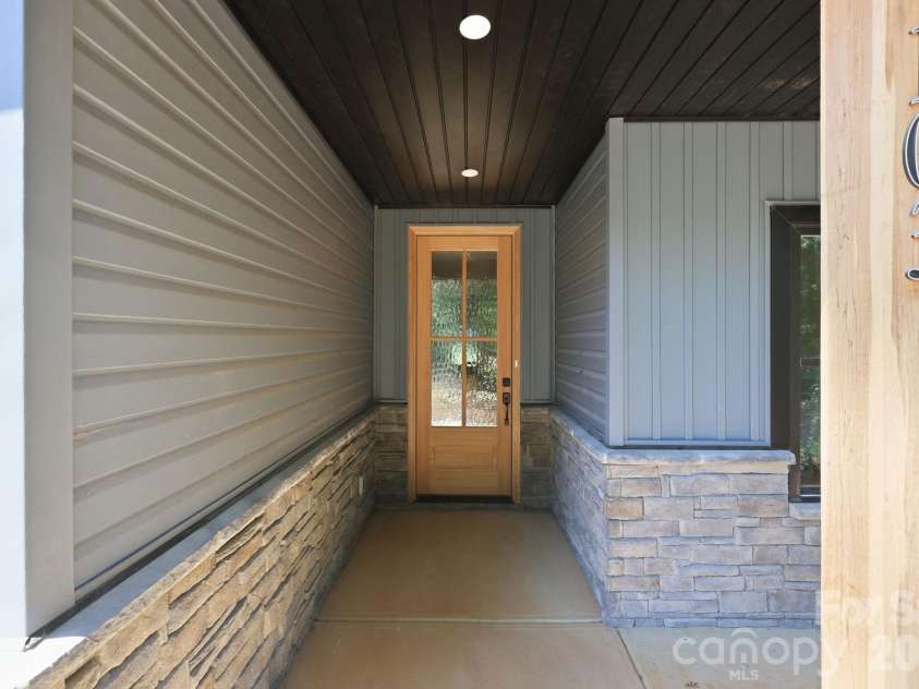 103 17th Street, Salisbury, NC 28144.  MLS# CAR4422672, YatesRealty ID 49510. 