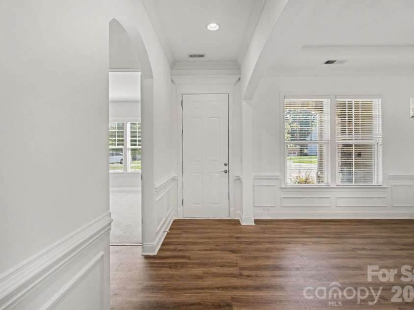 17920 Culross Lane, Charlotte, NC 28278.  MLS# CAR4422290, YatesRealty ID 49511. 