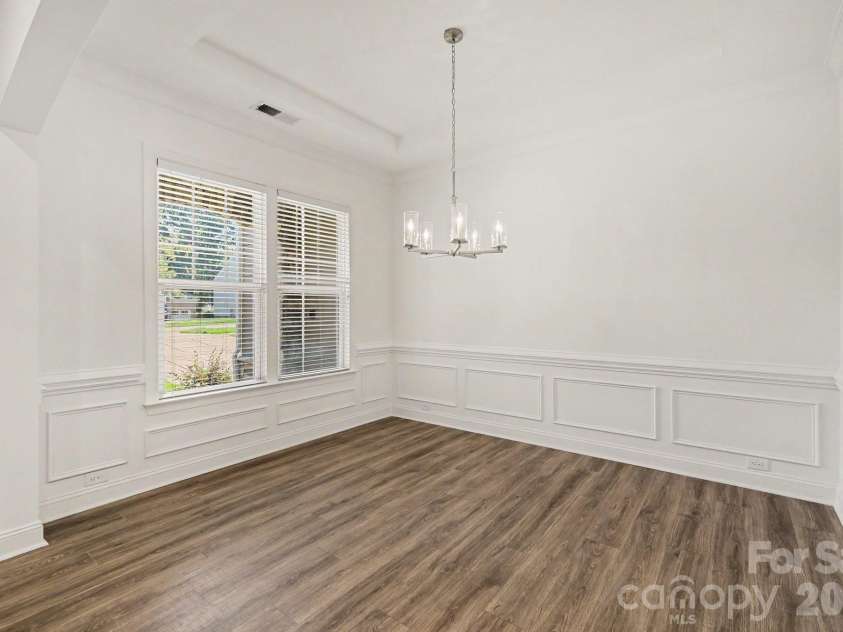 17920 Culross Lane, Charlotte, NC 28278.  MLS# CAR4422290, YatesRealty ID 49511. 