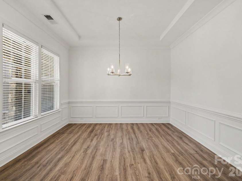 17920 Culross Lane, Charlotte, NC 28278.  MLS# CAR4422290, YatesRealty ID 49511. 