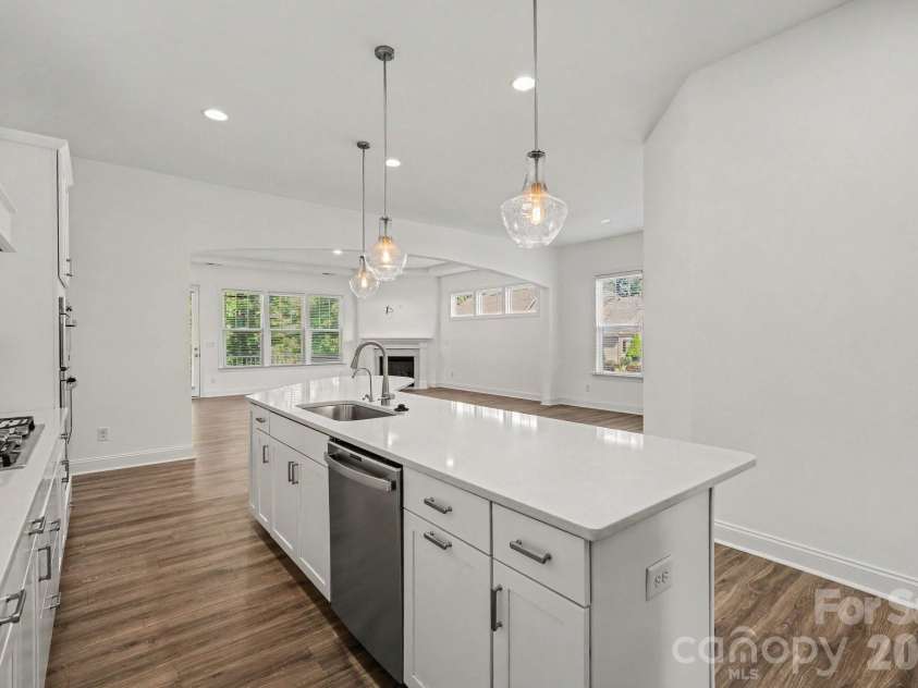 17920 Culross Lane, Charlotte, NC 28278.  MLS# CAR4422290, YatesRealty ID 49511. 