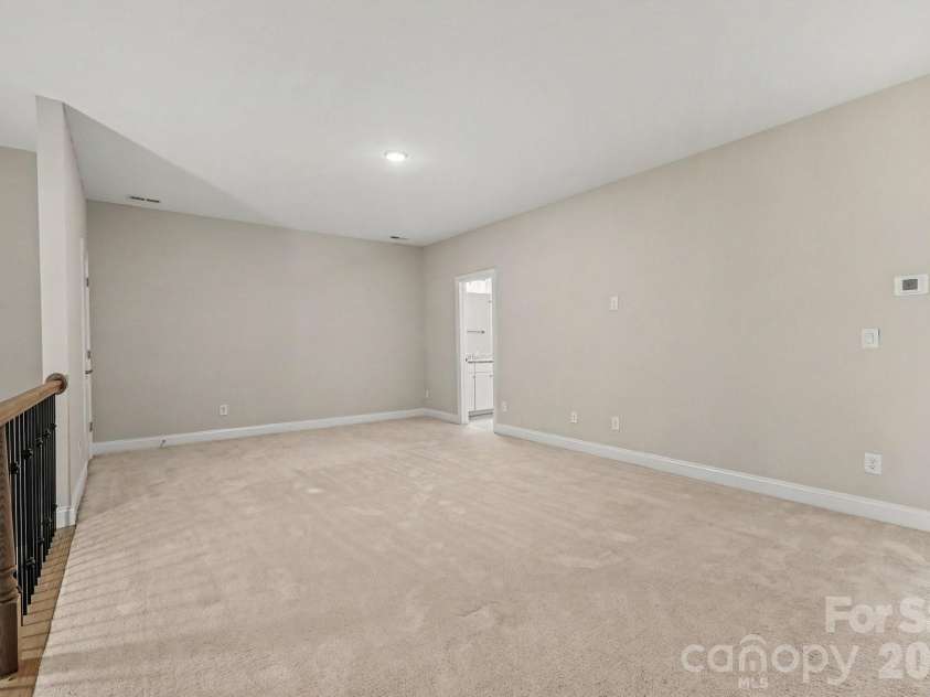 17920 Culross Lane, Charlotte, NC 28278.  MLS# CAR4422290, YatesRealty ID 49511. 