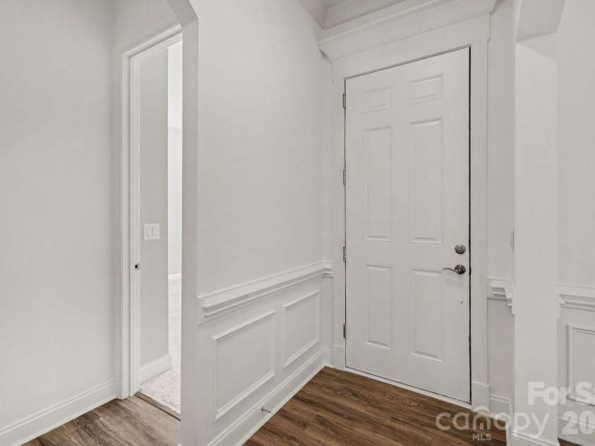 17920 Culross Lane, Charlotte, NC 28278.  MLS# CAR4422290, YatesRealty ID 49511. 