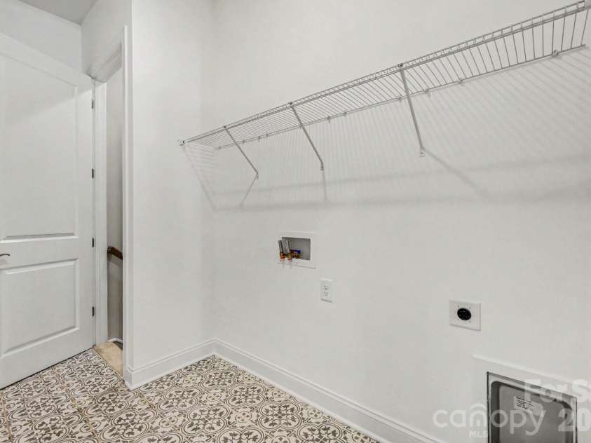 17920 Culross Lane, Charlotte, NC 28278.  MLS# CAR4422290, YatesRealty ID 49511. 