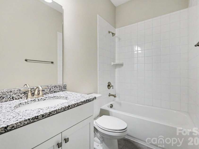 17920 Culross Lane, Charlotte, NC 28278.  MLS# CAR4422290, YatesRealty ID 49511. 
