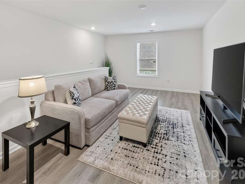 5614 Casper Drive, Charlotte, NC 28214.  MLS# CAR4416797, YatesRealty ID 49512. 