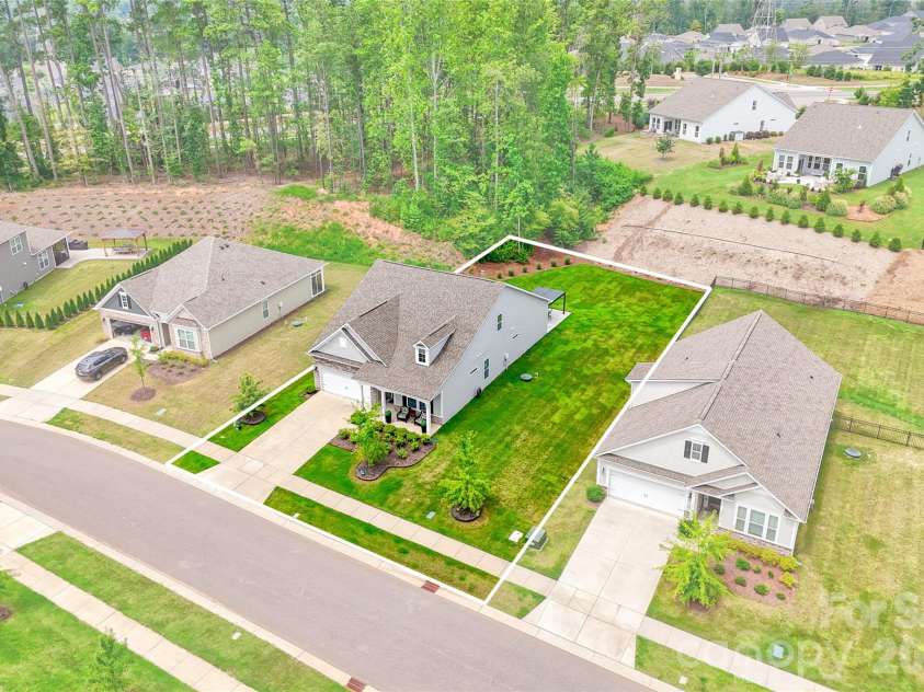 5614 Casper Drive, Charlotte, NC 28214.  MLS# CAR4416797, YatesRealty ID 49512. 