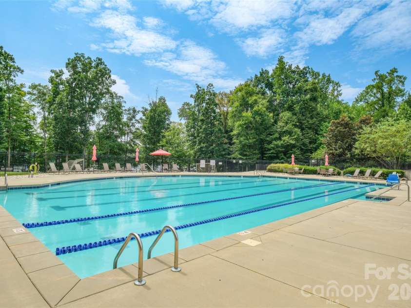 5614 Casper Drive, Charlotte, NC 28214.  MLS# CAR4416797, YatesRealty ID 49512. 