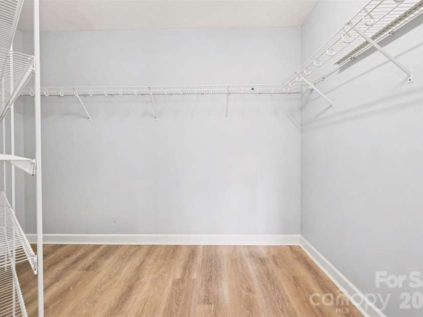 321 Valley Brook Lane, Concord, NC 28025.  MLS# CAR4416557, YatesRealty ID 49513. 