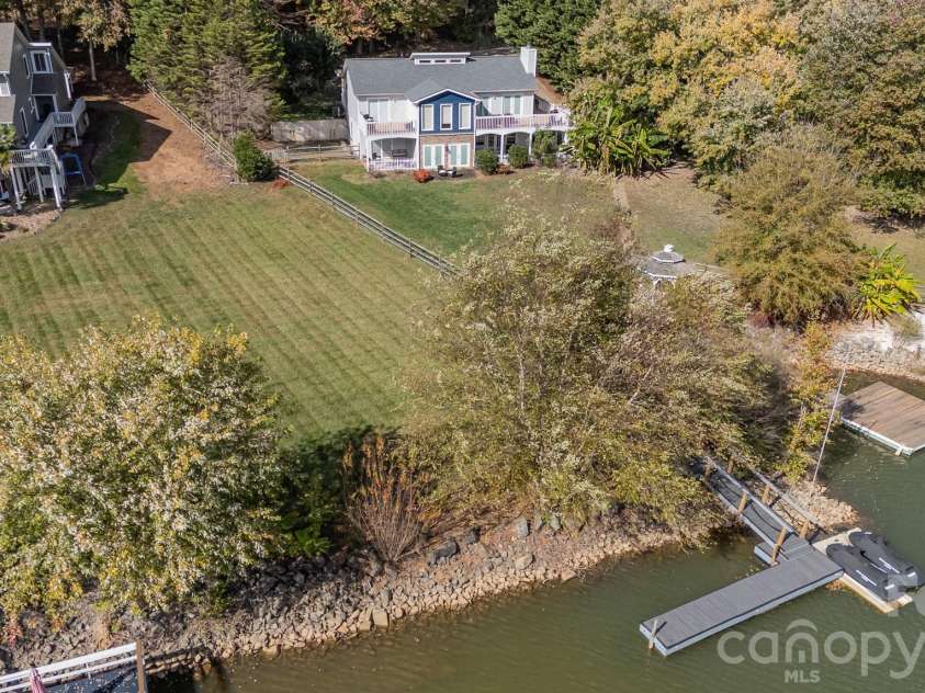 332-A Queens Cove Road, Mooresville, NC 28117.  MLS# CAR4421990, YatesRealty ID 49515. 