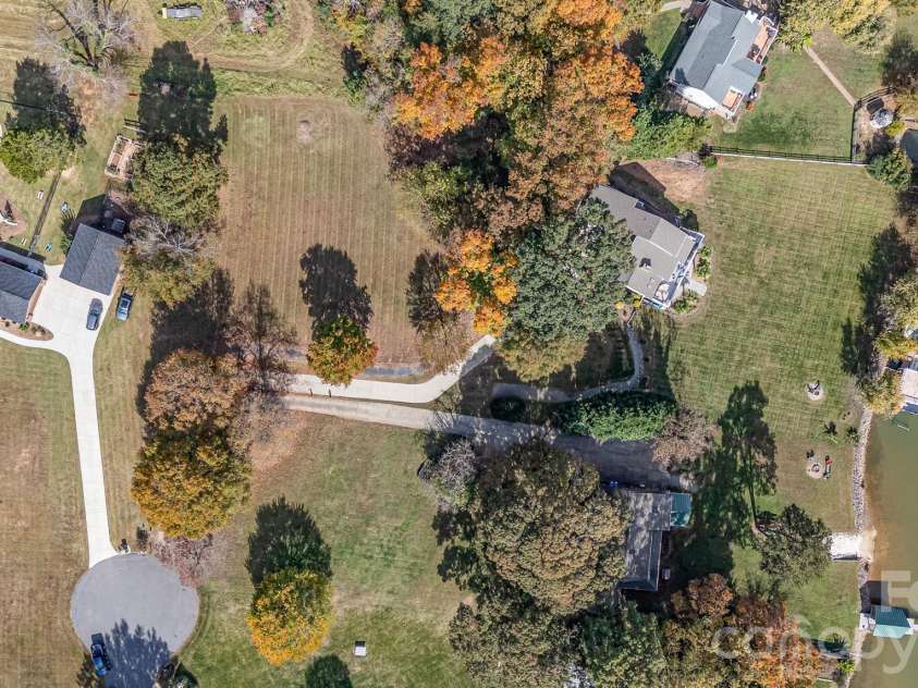332-A Queens Cove Road, Mooresville, NC 28117.  MLS# CAR4421990, YatesRealty ID 49515. 