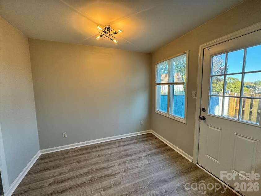 1906 Mereview Court, Charlotte, NC 28210.  MLS# CAR4422728, YatesRealty ID 49516. 