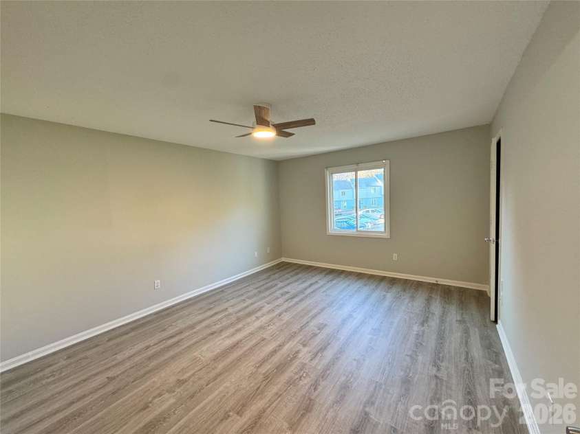 1906 Mereview Court, Charlotte, NC 28210.  MLS# CAR4422728, YatesRealty ID 49516. 