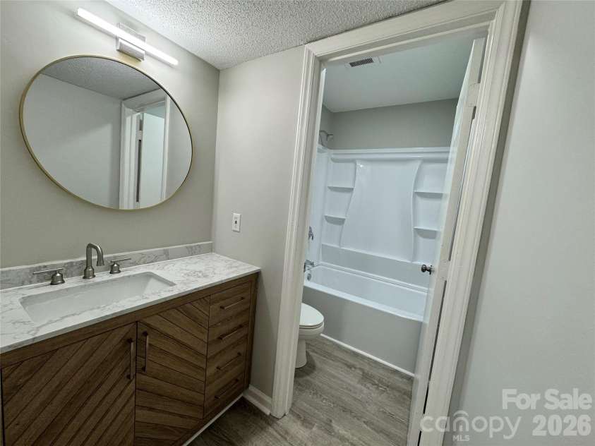 1906 Mereview Court, Charlotte, NC 28210.  MLS# CAR4422728, YatesRealty ID 49516. 