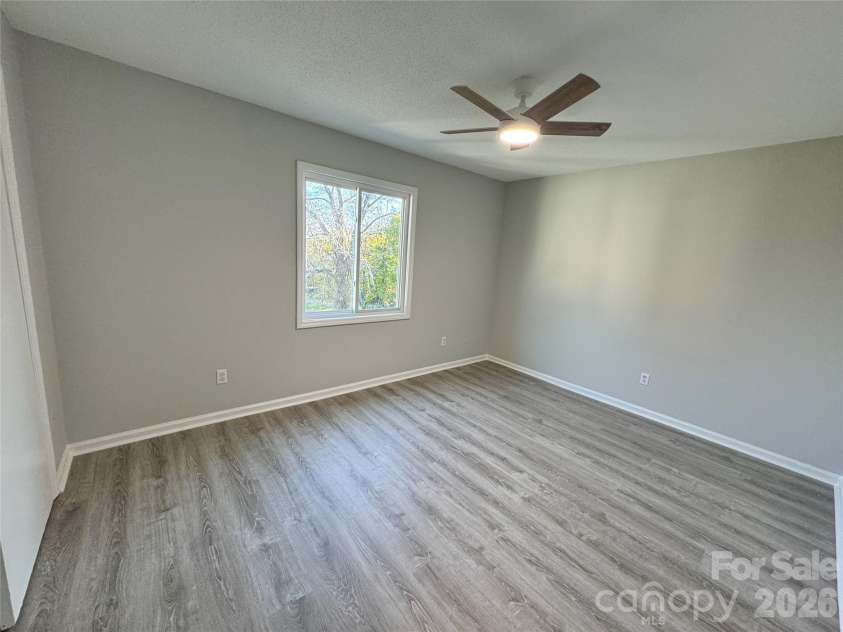 1906 Mereview Court, Charlotte, NC 28210.  MLS# CAR4422728, YatesRealty ID 49516. 