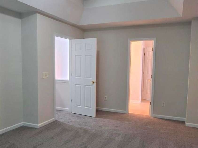 5708 Twin Brook Drive, Charlotte, NC 28269.  MLS# CAR4412827, YatesRealty ID 49517. 