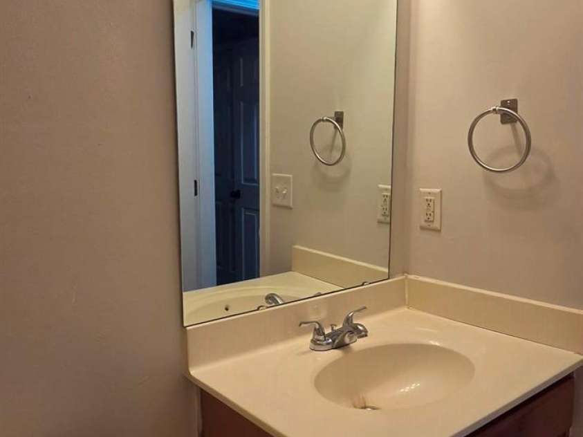 5708 Twin Brook Drive, Charlotte, NC 28269.  MLS# CAR4412827, YatesRealty ID 49517. 