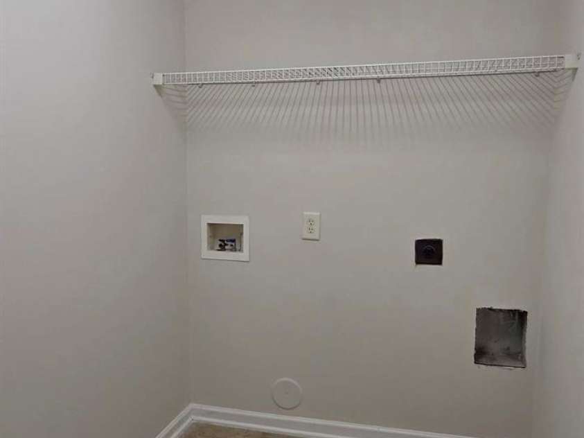 5708 Twin Brook Drive, Charlotte, NC 28269.  MLS# CAR4412827, YatesRealty ID 49517. 