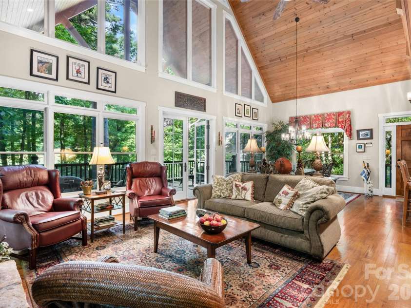 575 Seminole Way, Lake Toxaway, NC 28747.  MLS# CAR4421086, YatesRealty ID 49518. 