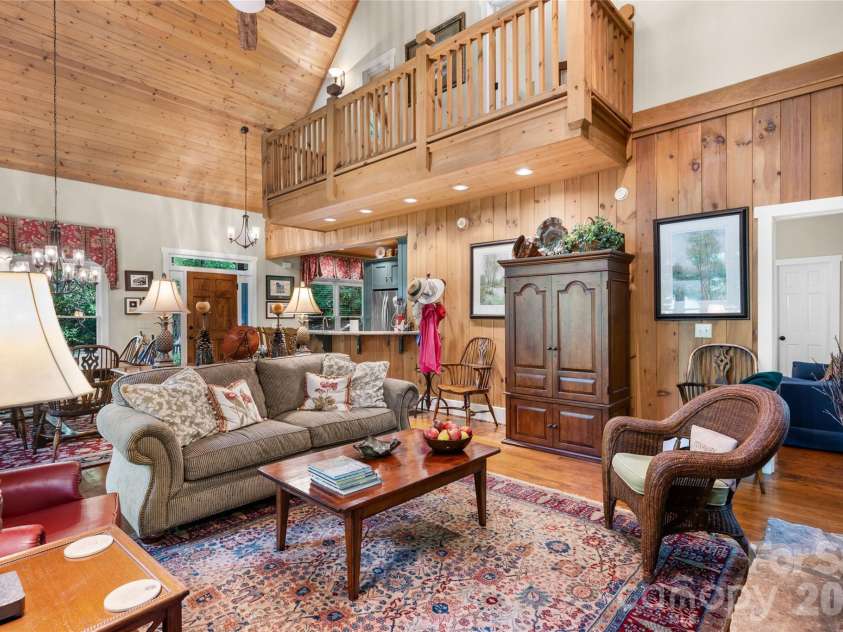 575 Seminole Way, Lake Toxaway, NC 28747.  MLS# CAR4421086, YatesRealty ID 49518. 