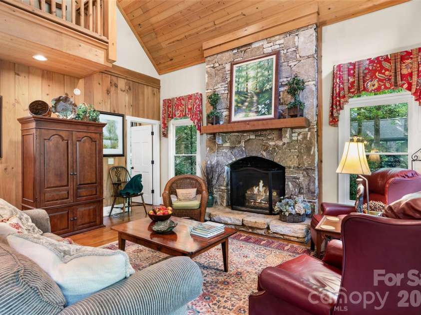 575 Seminole Way, Lake Toxaway, NC 28747.  MLS# CAR4421086, YatesRealty ID 49518. 