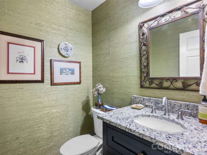 575 Seminole Way, Lake Toxaway, NC 28747.  MLS# CAR4421086, YatesRealty ID 49518. 