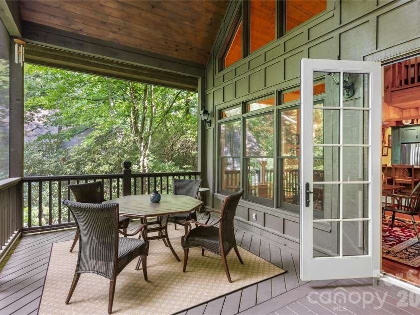 575 Seminole Way, Lake Toxaway, NC 28747.  MLS# CAR4421086, YatesRealty ID 49518. 