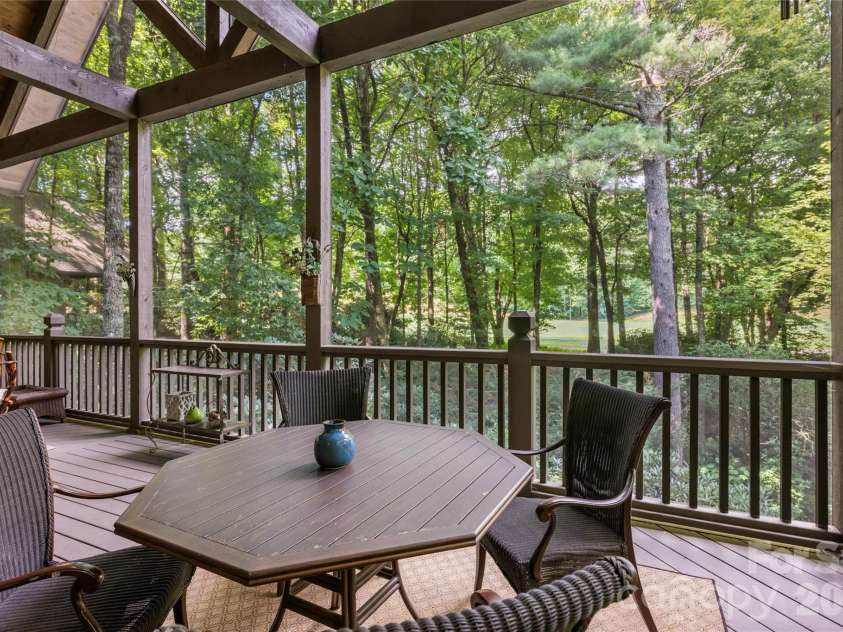 575 Seminole Way, Lake Toxaway, NC 28747.  MLS# CAR4421086, YatesRealty ID 49518. 
