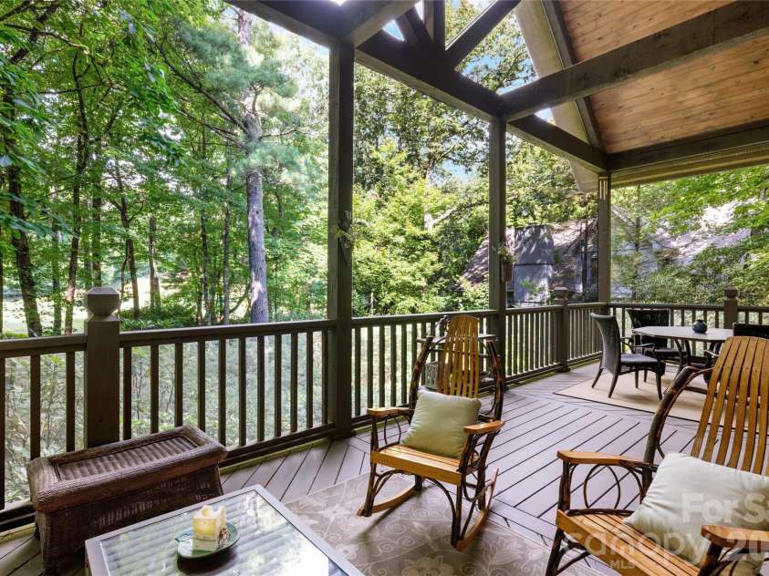575 Seminole Way, Lake Toxaway, NC 28747.  MLS# CAR4421086, YatesRealty ID 49518. 