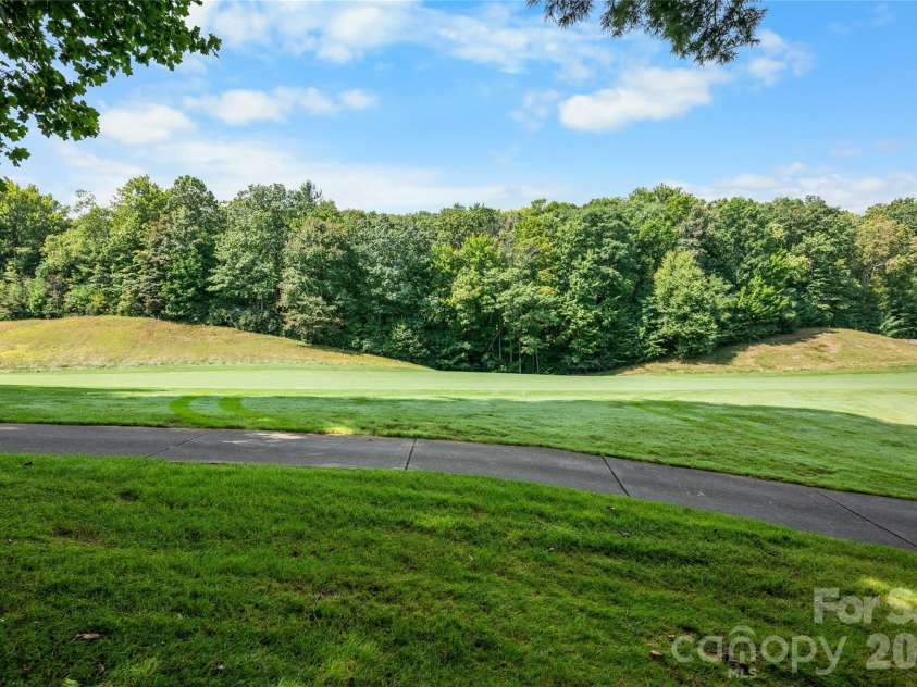 575 Seminole Way, Lake Toxaway, NC 28747.  MLS# CAR4421086, YatesRealty ID 49518. 