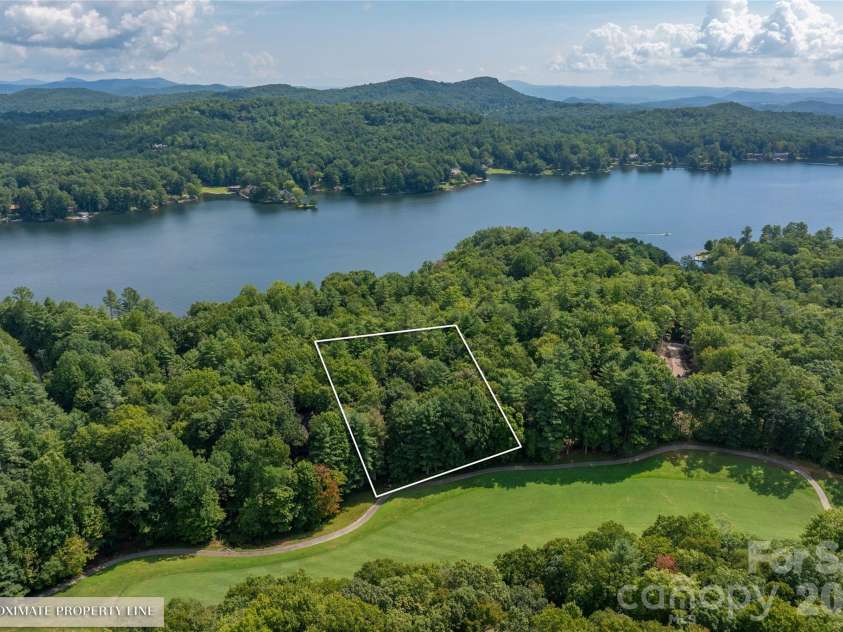 575 Seminole Way, Lake Toxaway, NC 28747.  MLS# CAR4421086, YatesRealty ID 49518. 