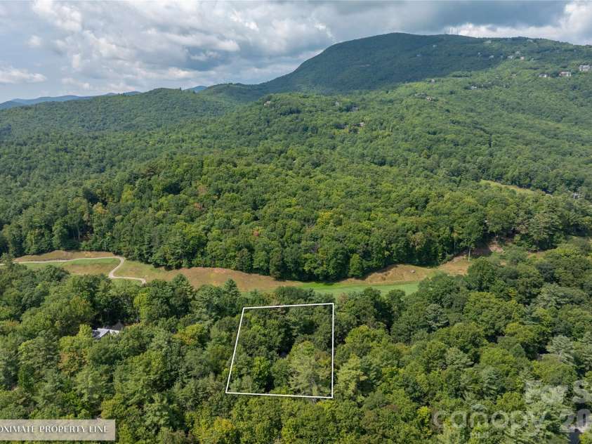 575 Seminole Way, Lake Toxaway, NC 28747.  MLS# CAR4421086, YatesRealty ID 49518. 