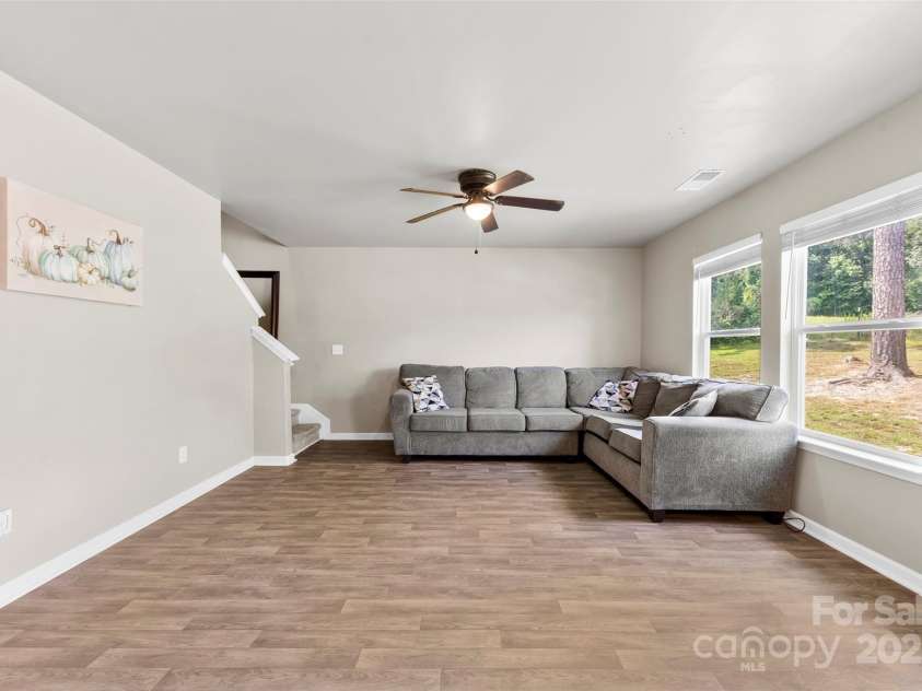 117 Dutchess Drive, Kings Mountain, NC 28086.  MLS# CAR4296358, YatesRealty ID 4952. 