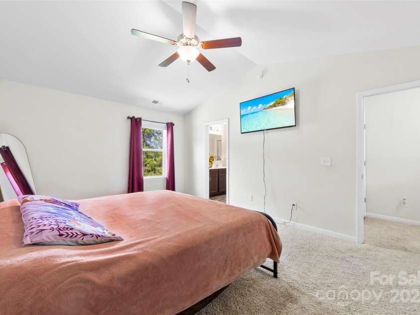 117 Dutchess Drive, Kings Mountain, NC 28086.  MLS# CAR4296358, YatesRealty ID 4952. 