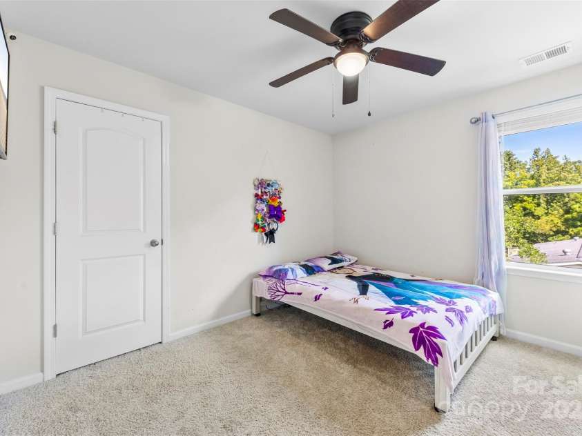 117 Dutchess Drive, Kings Mountain, NC 28086.  MLS# CAR4296358, YatesRealty ID 4952. 