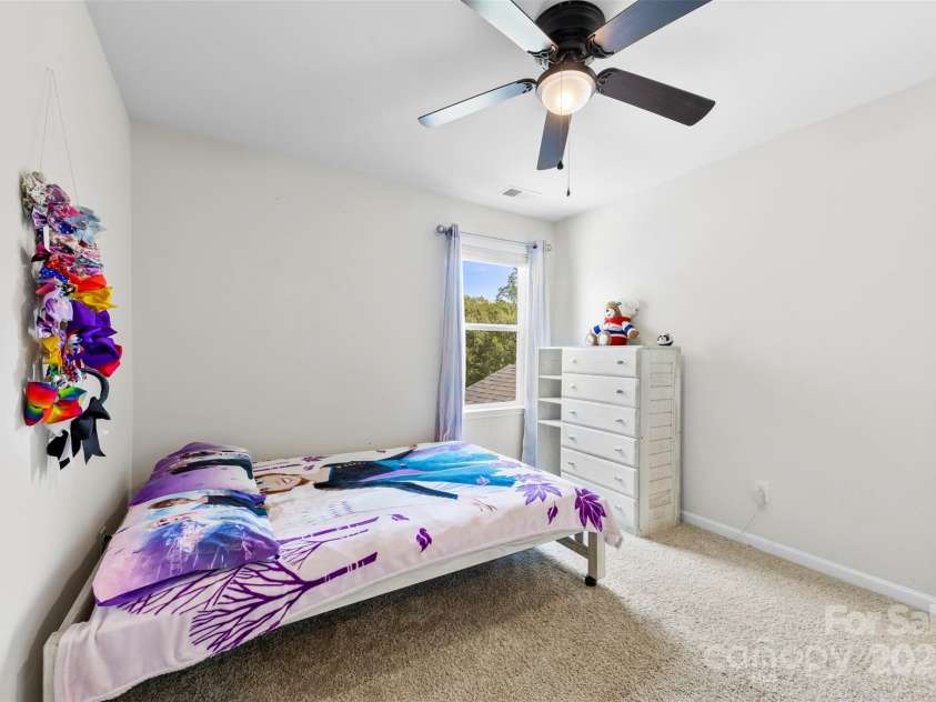 117 Dutchess Drive, Kings Mountain, NC 28086.  MLS# CAR4296358, YatesRealty ID 4952. 