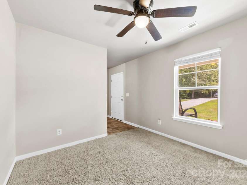 117 Dutchess Drive, Kings Mountain, NC 28086.  MLS# CAR4296358, YatesRealty ID 4952. 