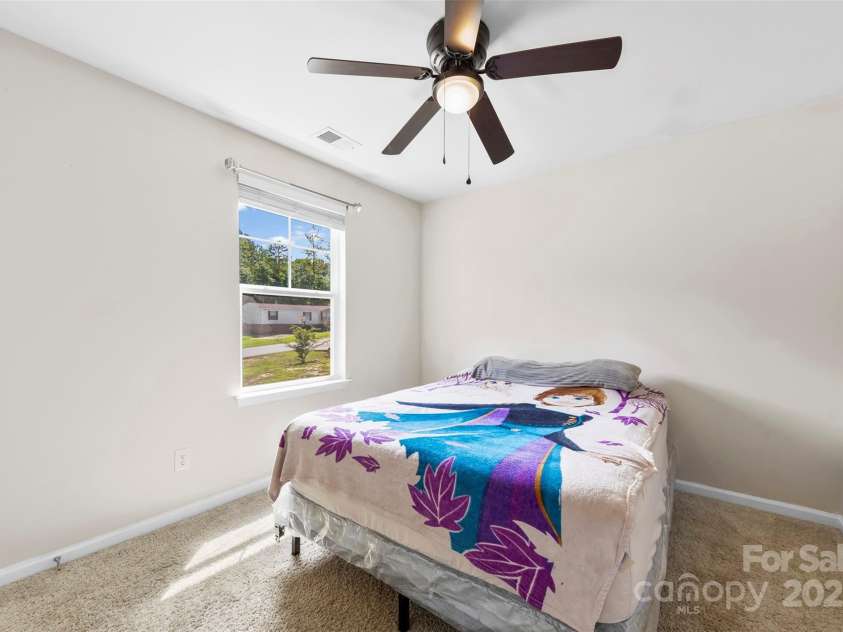 117 Dutchess Drive, Kings Mountain, NC 28086.  MLS# CAR4296358, YatesRealty ID 4952. 