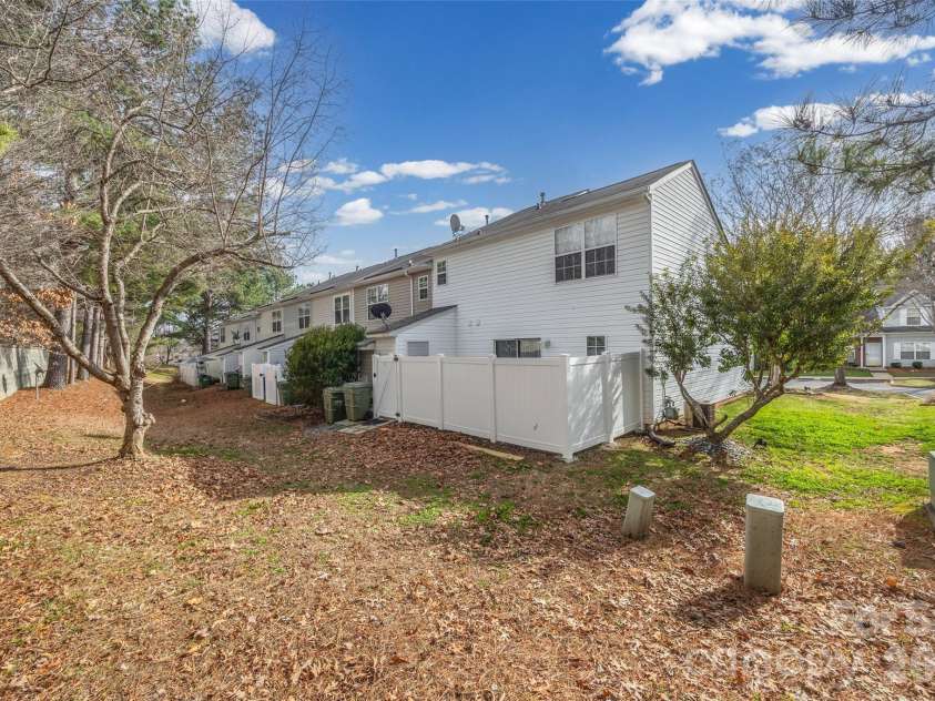 126 Rhett Court, Fort Mill, SC 29715.  MLS# CAR4350227, YatesRealty ID 4952. 
