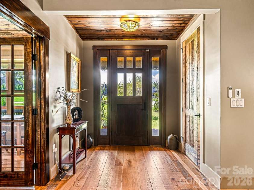 43 Lucy Lane, Mills River, NC 28759.  MLS# CAR4422678, YatesRealty ID 49522. 