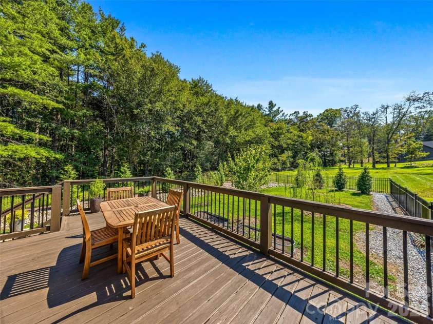 43 Lucy Lane, Mills River, NC 28759.  MLS# CAR4422678, YatesRealty ID 49522. 