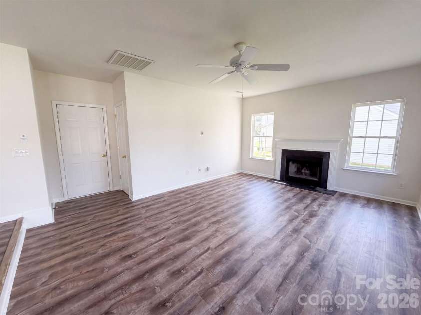 3527 Mallory Taylor Lane, Charlotte, NC 28216.  MLS# CAR4422818, YatesRealty ID 49526. 