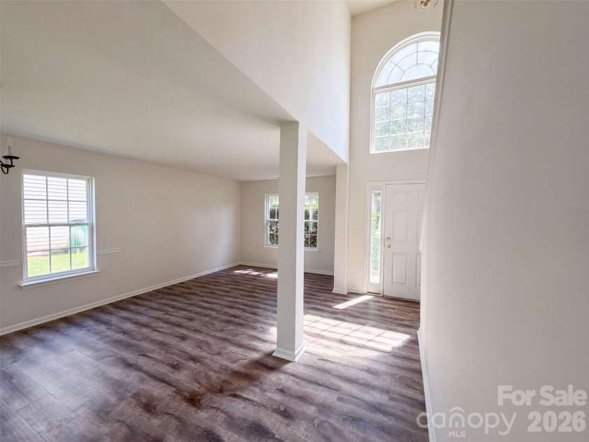 3527 Mallory Taylor Lane, Charlotte, NC 28216.  MLS# CAR4422818, YatesRealty ID 49526. 