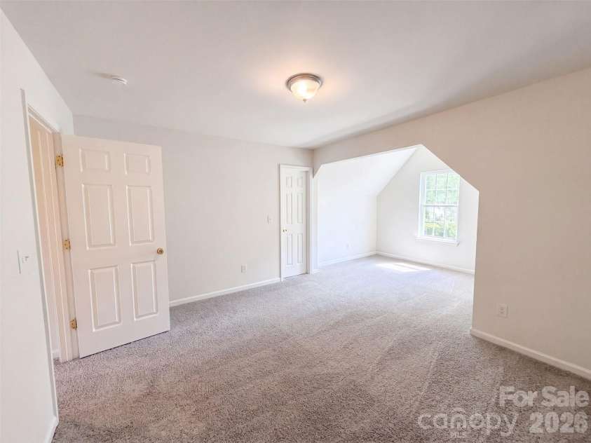 3527 Mallory Taylor Lane, Charlotte, NC 28216.  MLS# CAR4422818, YatesRealty ID 49526. 