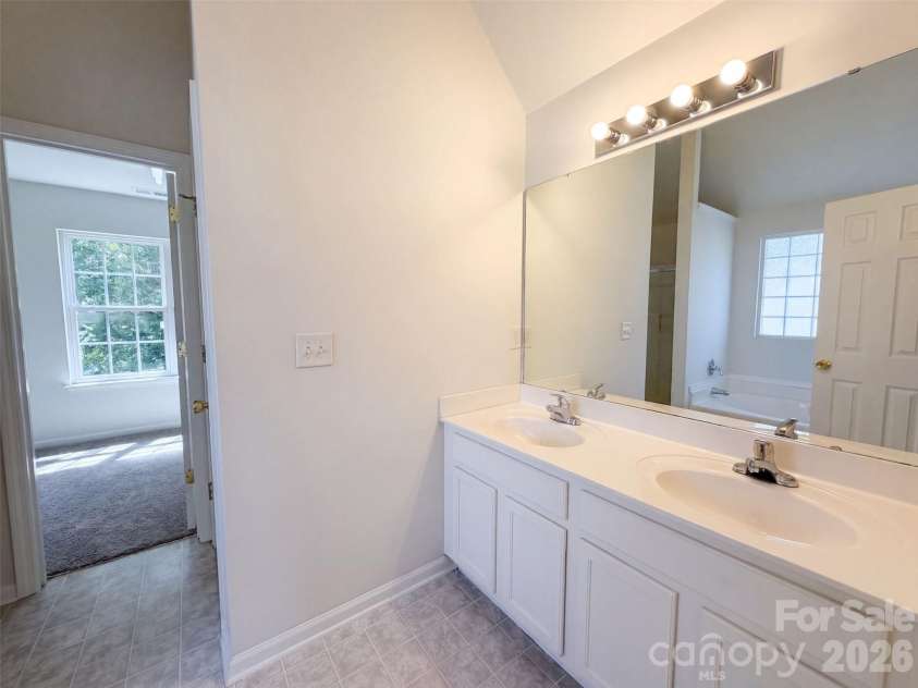 3527 Mallory Taylor Lane, Charlotte, NC 28216.  MLS# CAR4422818, YatesRealty ID 49526. 