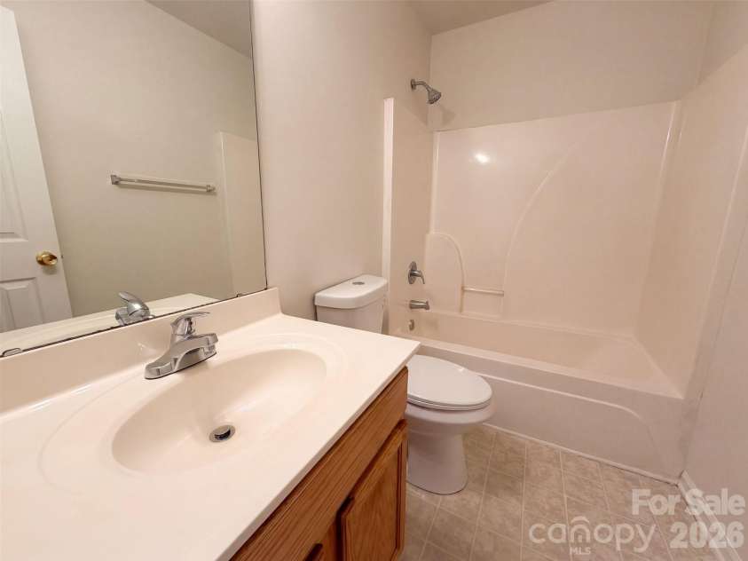 3527 Mallory Taylor Lane, Charlotte, NC 28216.  MLS# CAR4422818, YatesRealty ID 49526. 