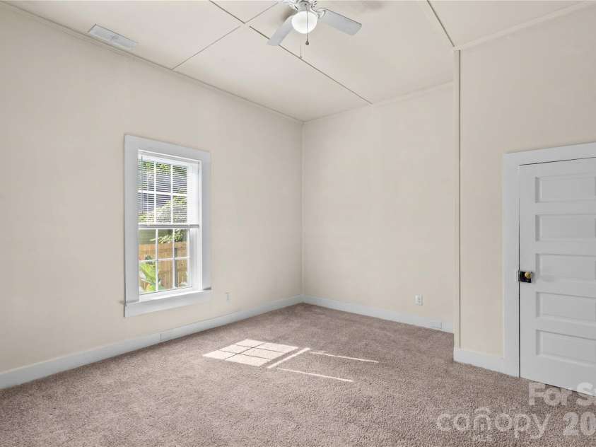 209 Wilson Avenue, Mooresville, NC 28115.  MLS# CAR4422376, YatesRealty ID 49527. 